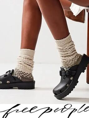 Free People Karlie Buckle Clog❤️ NWOT size 9/ 40